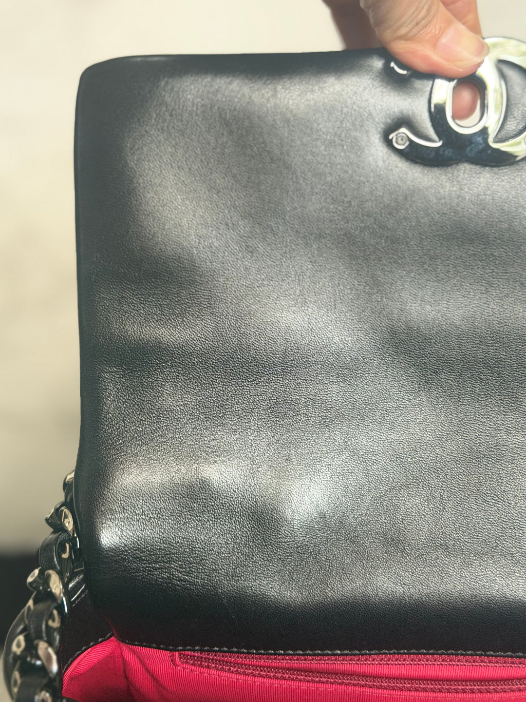 CHANEL 22P So Black 19 Black Lambskin Flap Bag size Small 2022