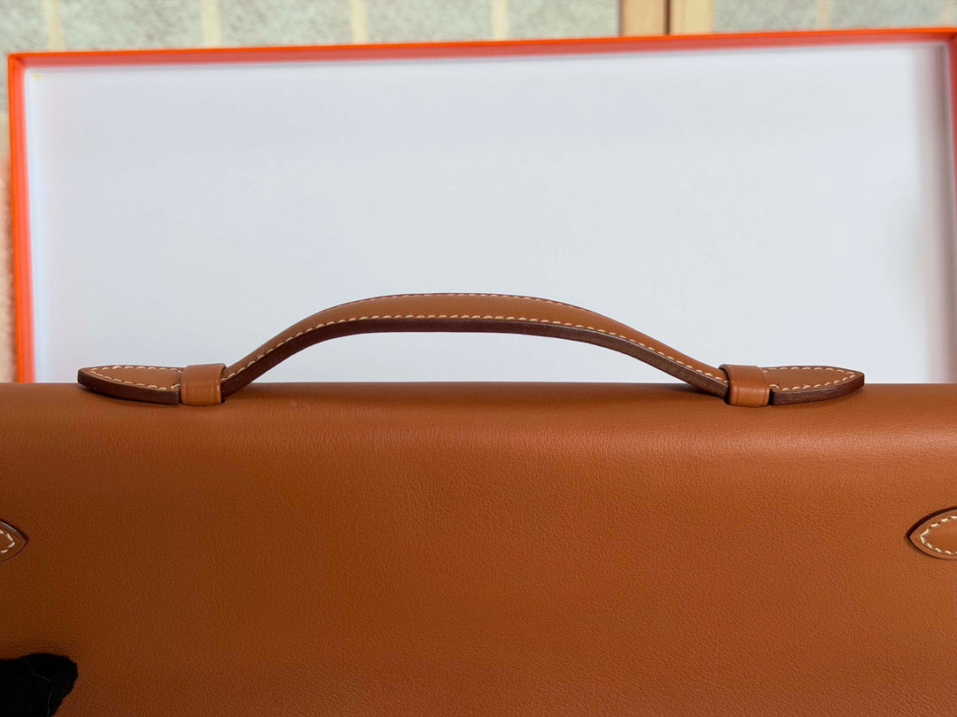 HERMÈS Kelly Cut Gold Swift Leather PHW 2014 Stamp R in []