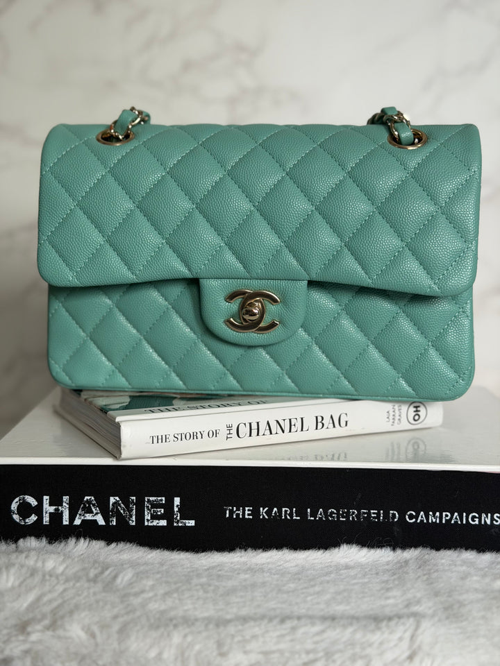 CHANEL 21S series 31 Tiffany Green/Blue Caviar LGHW Small Timeless Classic Double Flap Bag 2021 super rare