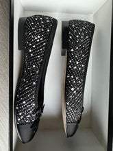 Load image into Gallery viewer, CHANEL Tweed Ballerina in Blaco and Ecru size EU 37.5
