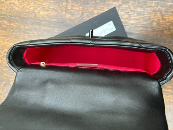 Chanel 19 Flap Bag in Size Small 22P collection 2022 So Black Lambskin So Black Hardware