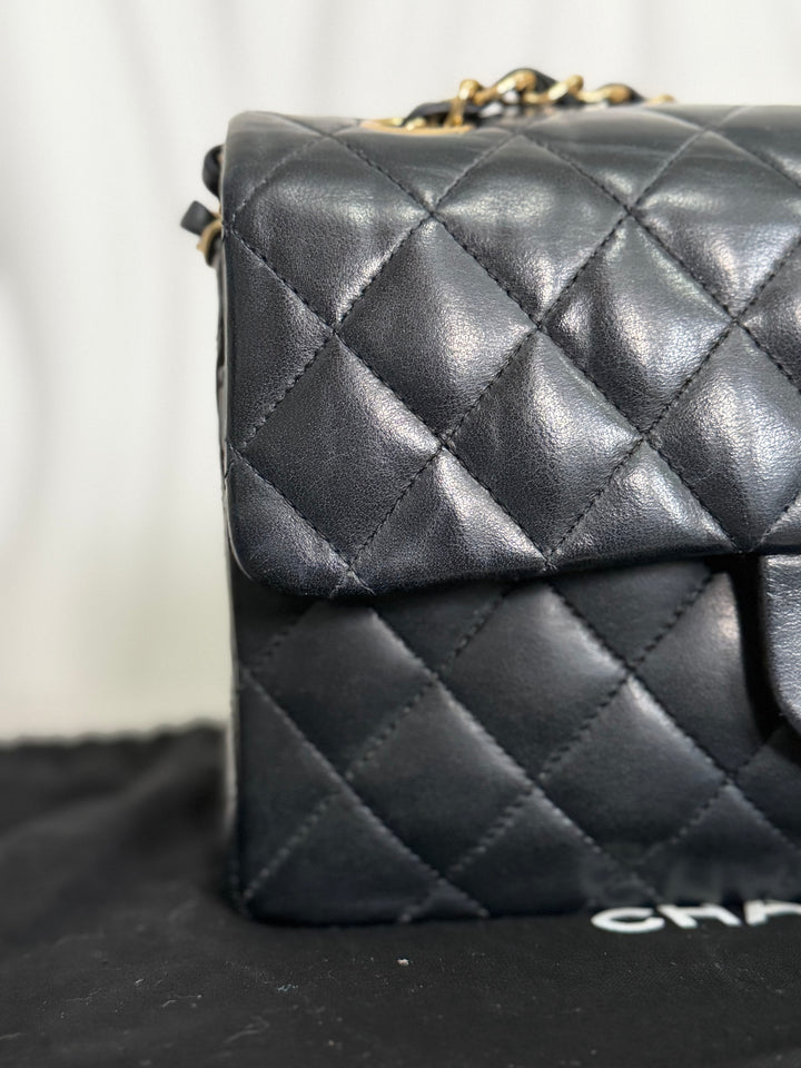 CHANEL series 11 Black Lambskin 24K GHW Vintage Small classic double flap bag 2007/2008