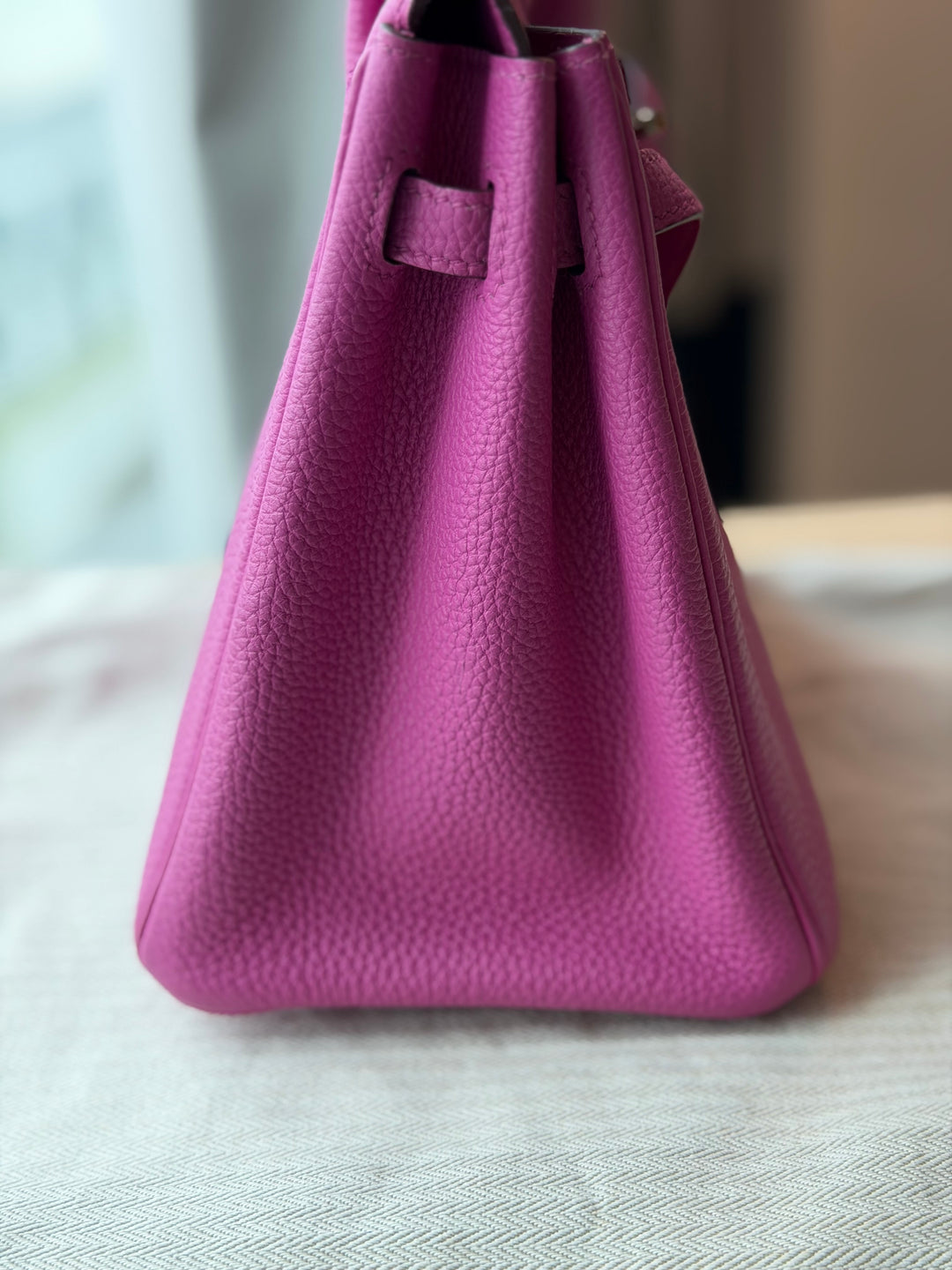 HERMÈS Rose Pourpre Togo Leather PHW Birkin 25 stamp C 2017