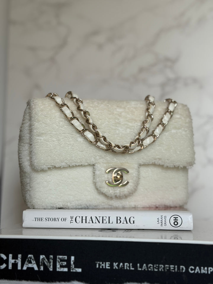 CHANEL series 28 19B White Sequin SMALL Flap Bag LGHW 2019