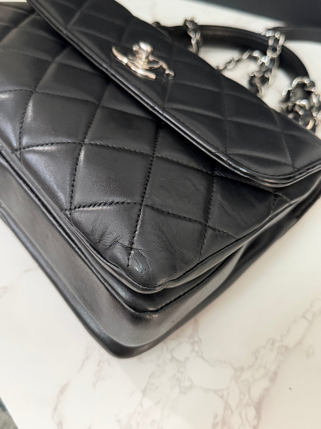 CHANEL series 24 Black Lambskin Silver HW Trendy CC Top Handle Flap Bag with Top Handle and detachable chain