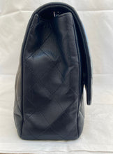 Load image into Gallery viewer, CHANEL Series 13 Navy Lambskin SHW Single Flap Jumbo Classic Bag
