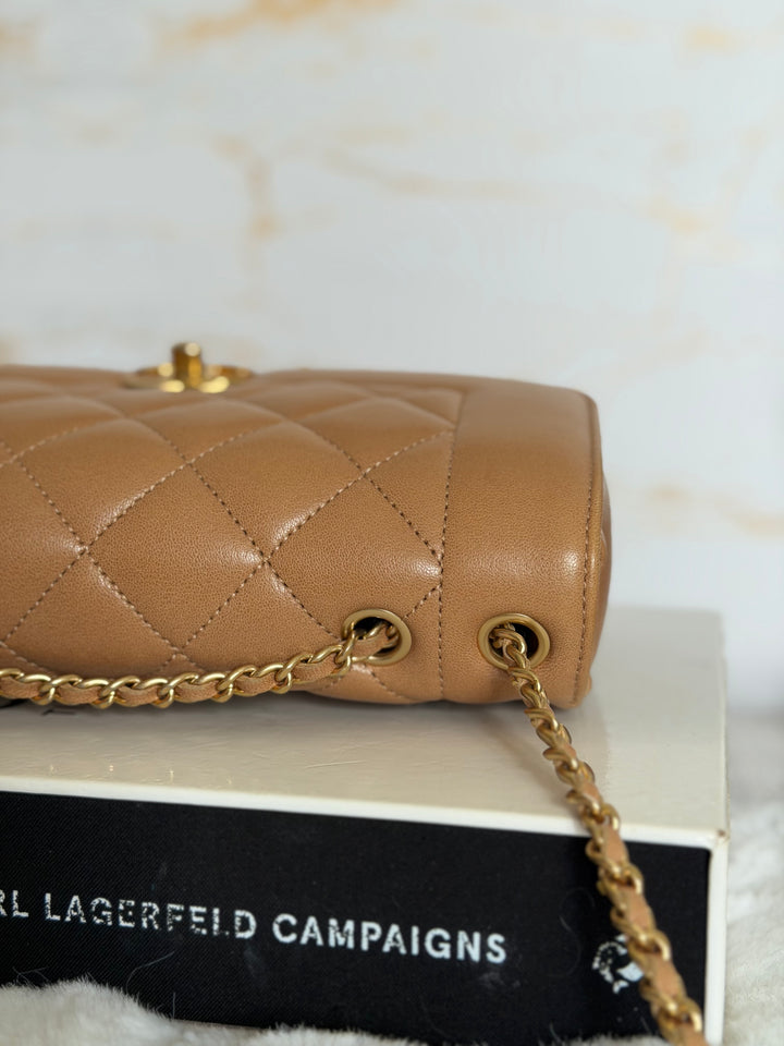 CHANEL series 21 Caramel Brown Lambskin aged GHW Diana Reissue Flap Bag size SMALL 2015