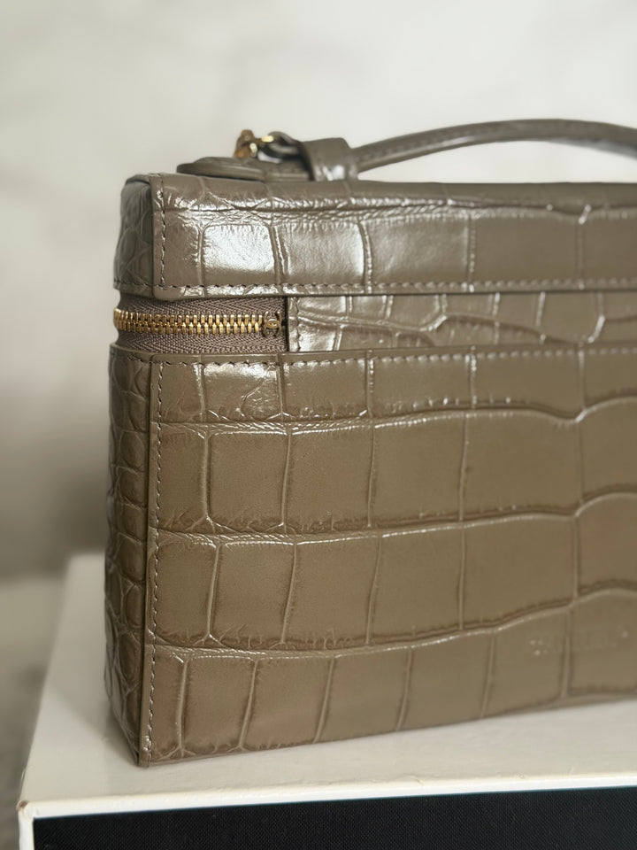CHANEL 26A Etoupe Khaki Croc Embossed Calf skin LGHW LP Long Vanity size Medium 23 cms with detachable chain 2026