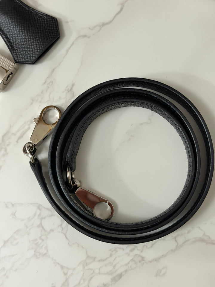 HERMES Black Noir Sellier Epsom Leather PHW Kelly 28 Stamp R 2014
