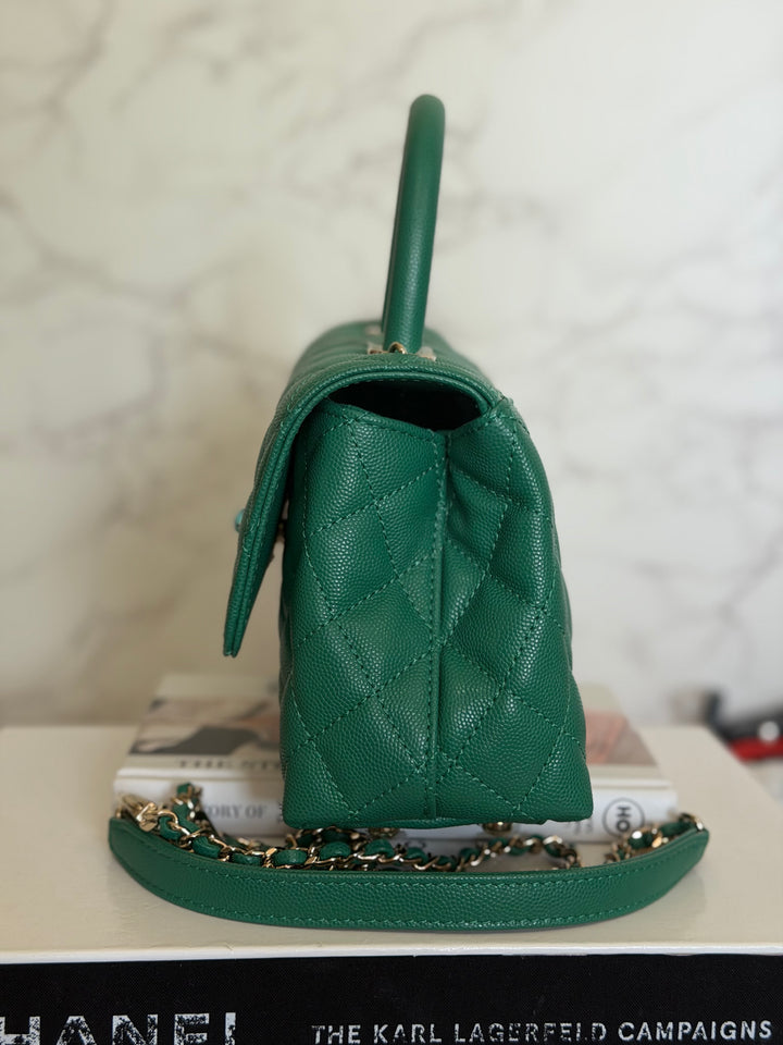 CHANEL 22A Green Caviar LGHW Coco Handle Flap Bag size Small 2022
