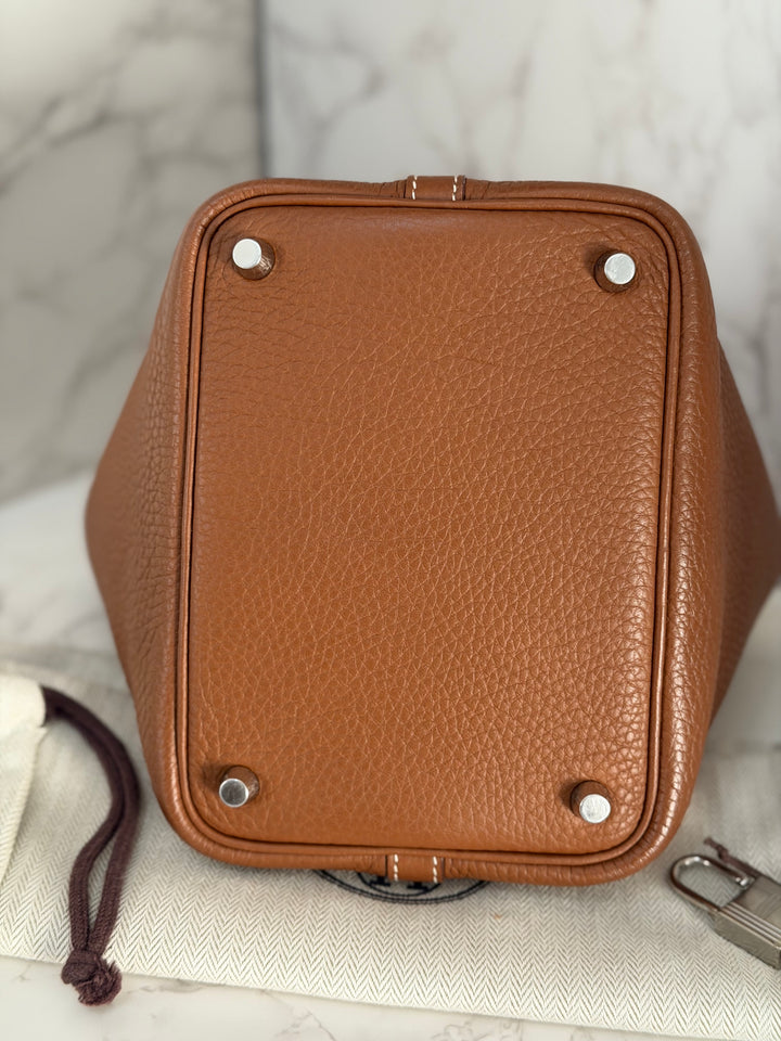 HERMES Picotin 18 Lock Bag in Gold Cle Leather PHW Stamp U 2022
