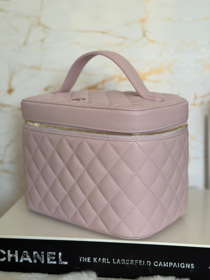 CHANEL series 31 21S Lilac undertone Pink Caviar Vanity Make Up Case 2021