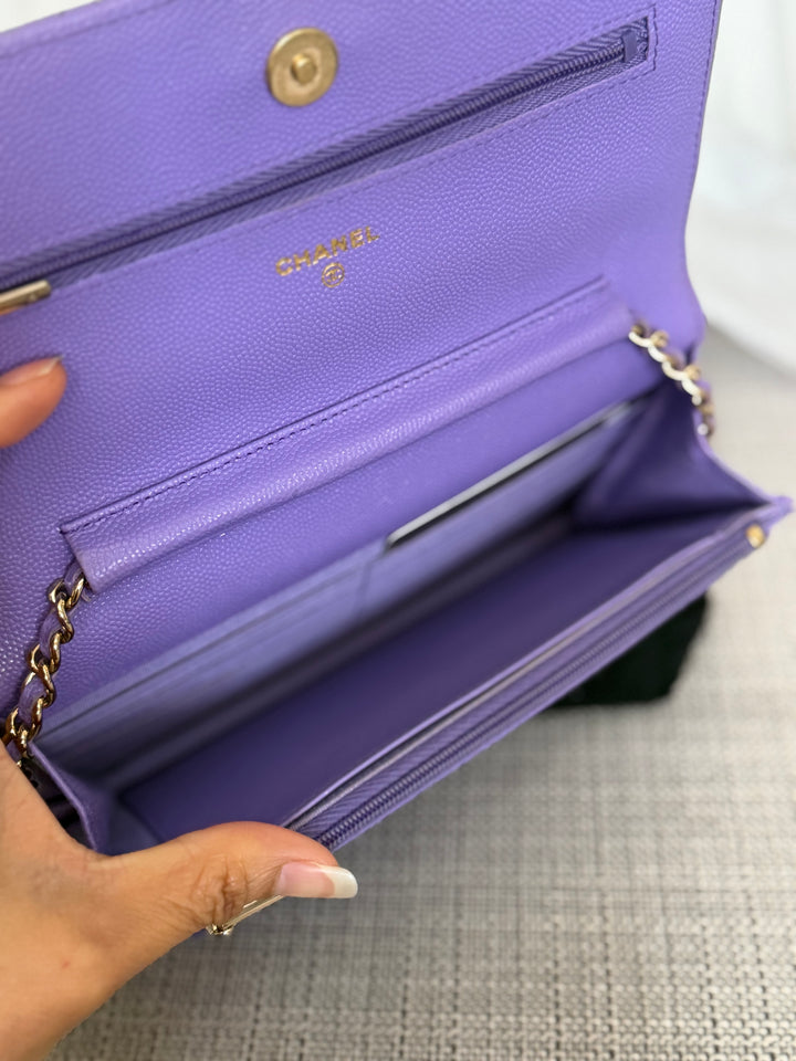 CHANEL series 28 20C Purple Caviar LGHW Classic Wallet on chain (WOC)