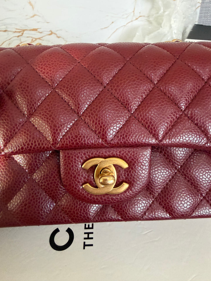 CHANEL series 21 15B collection Burgundy Caviar GHW Mini Rectangular Flap Bag 2015 RARE
