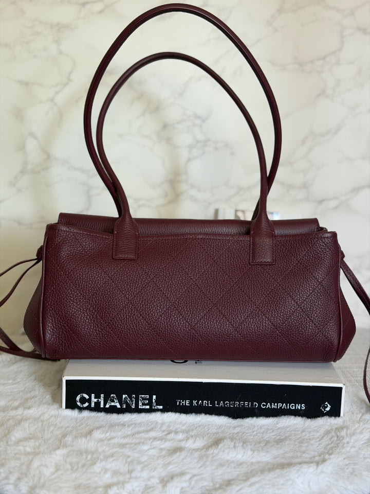CHANEL Burgundy Caviar LGHW Urban Essentials East West Shopping Tote Bag size Small Matthieu Blazy 26S 2026