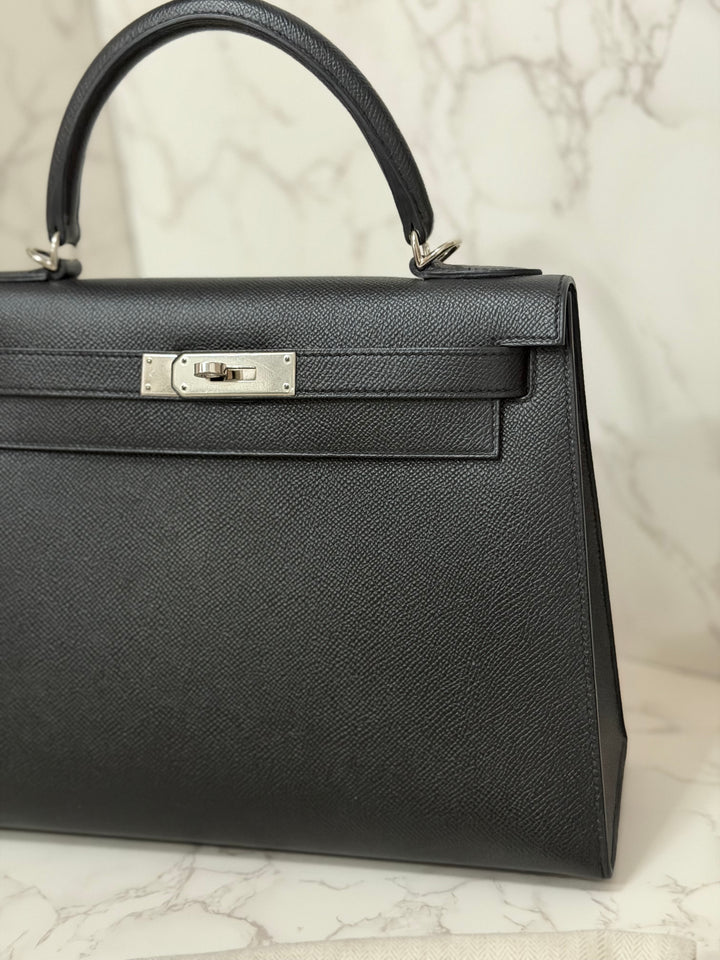 HERMES Black Noir Sellier Epsom Leather PHW Kelly 28 Stamp R 2014
