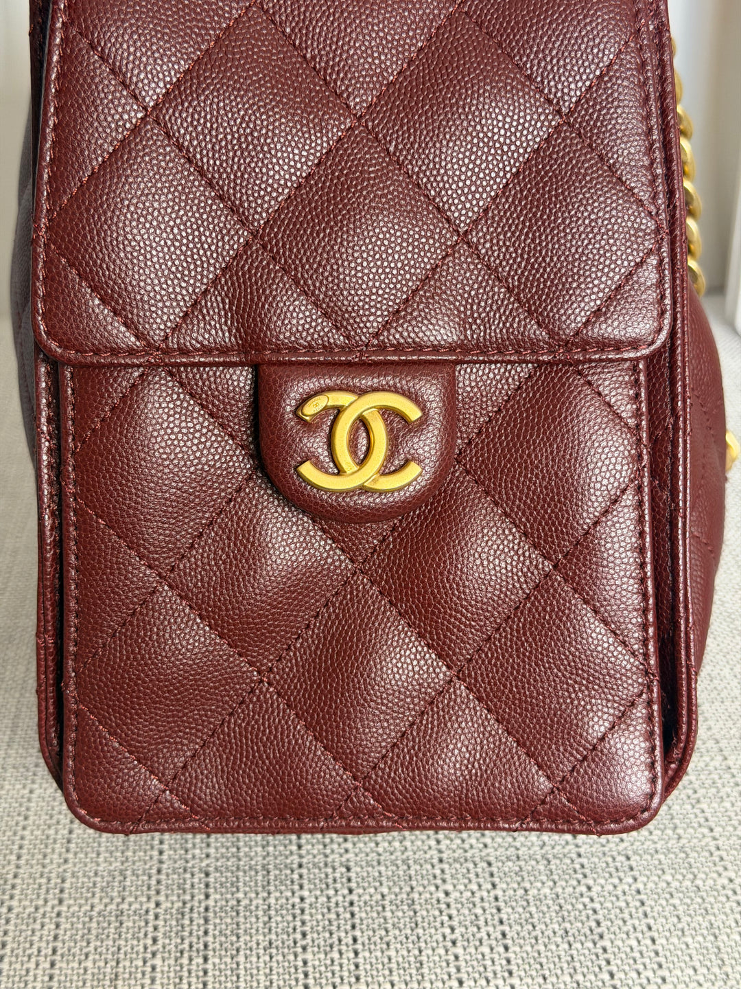 CHANEL 25A Burgundy Caviar Aged GHW 25 Hobo Bag Size SMALL