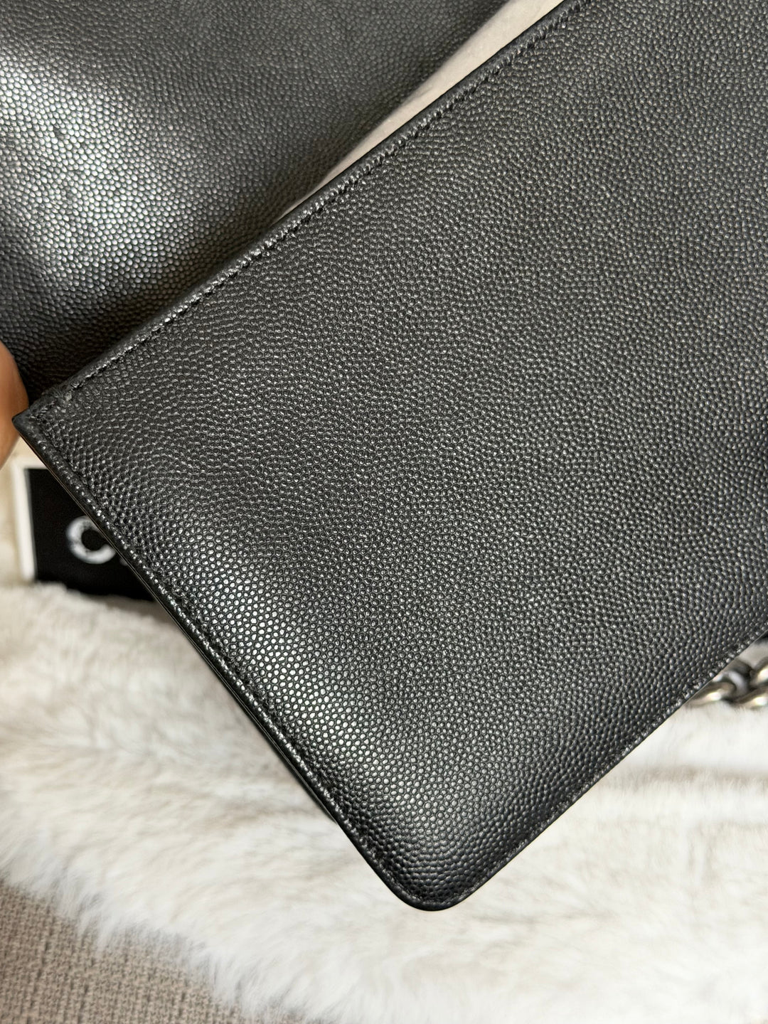 CHANEL series 25 Black Caviar Ruthenium Hardware Old Medium Le Boy Bag 25 cms 2018