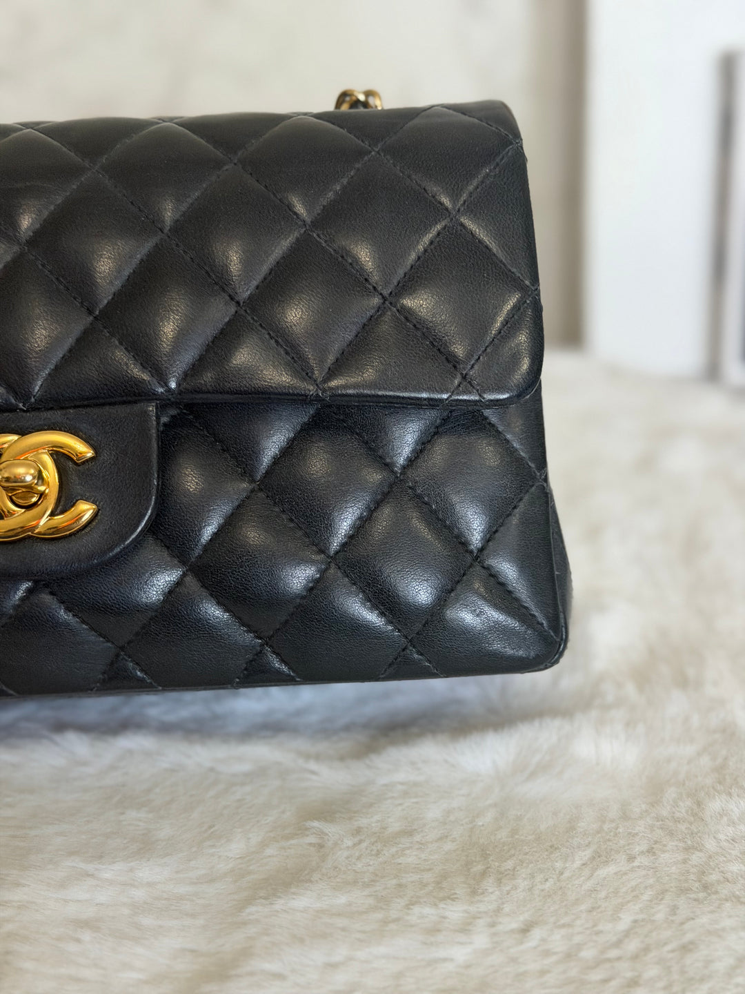 CHANEL Vintage series 11 Black Lambskin 24K GHW Small Timeless Classic Double Flap Bag