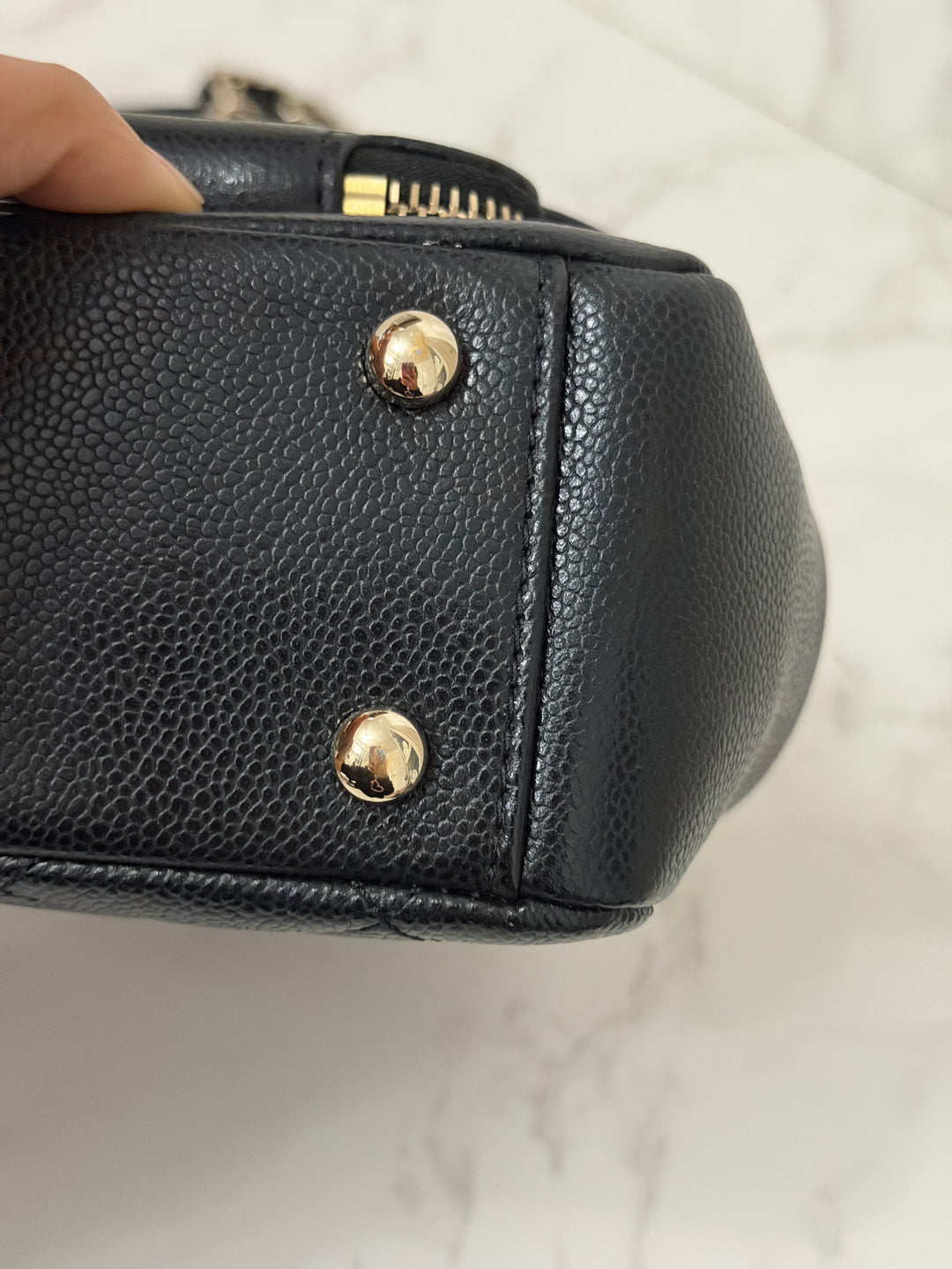 CHANEL Black Caviar LGHW Medium Business Affinity Flap Bag Microchipped