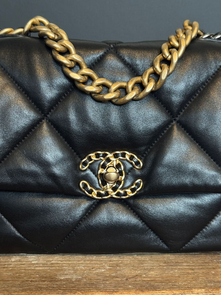 CHANEL 19 size Small Black Lambskin Mixed hardware Flap Bag with Top handle