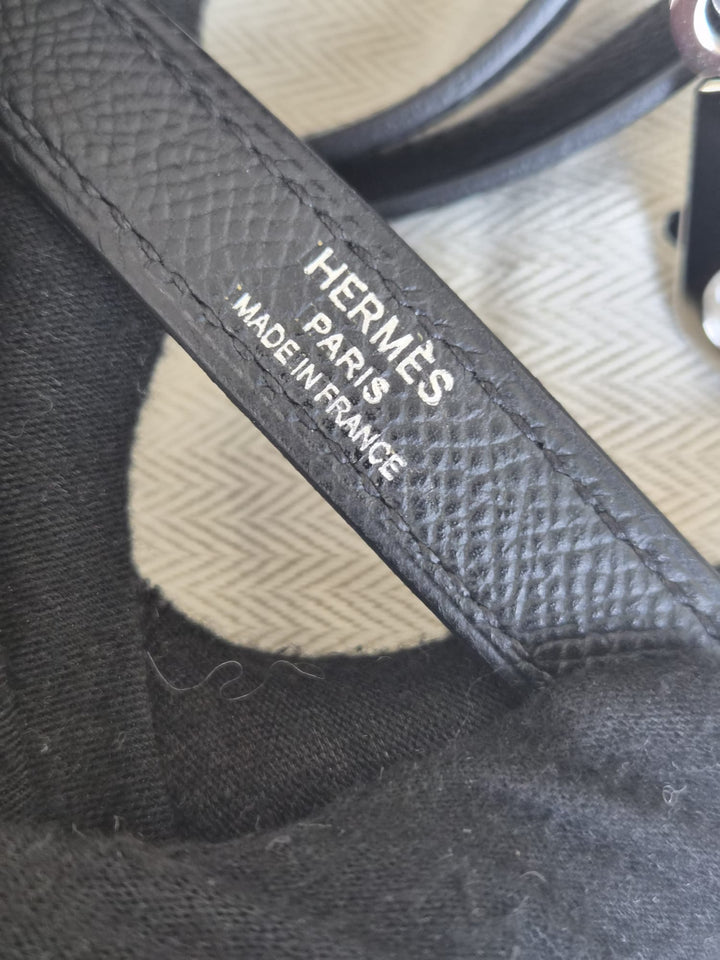 WA/Email to Purchase only- HERMÈS Kelly 25 Sellier Epsom Black 89/Noir 89 PHW Palladium Hardware 2024 W- unused