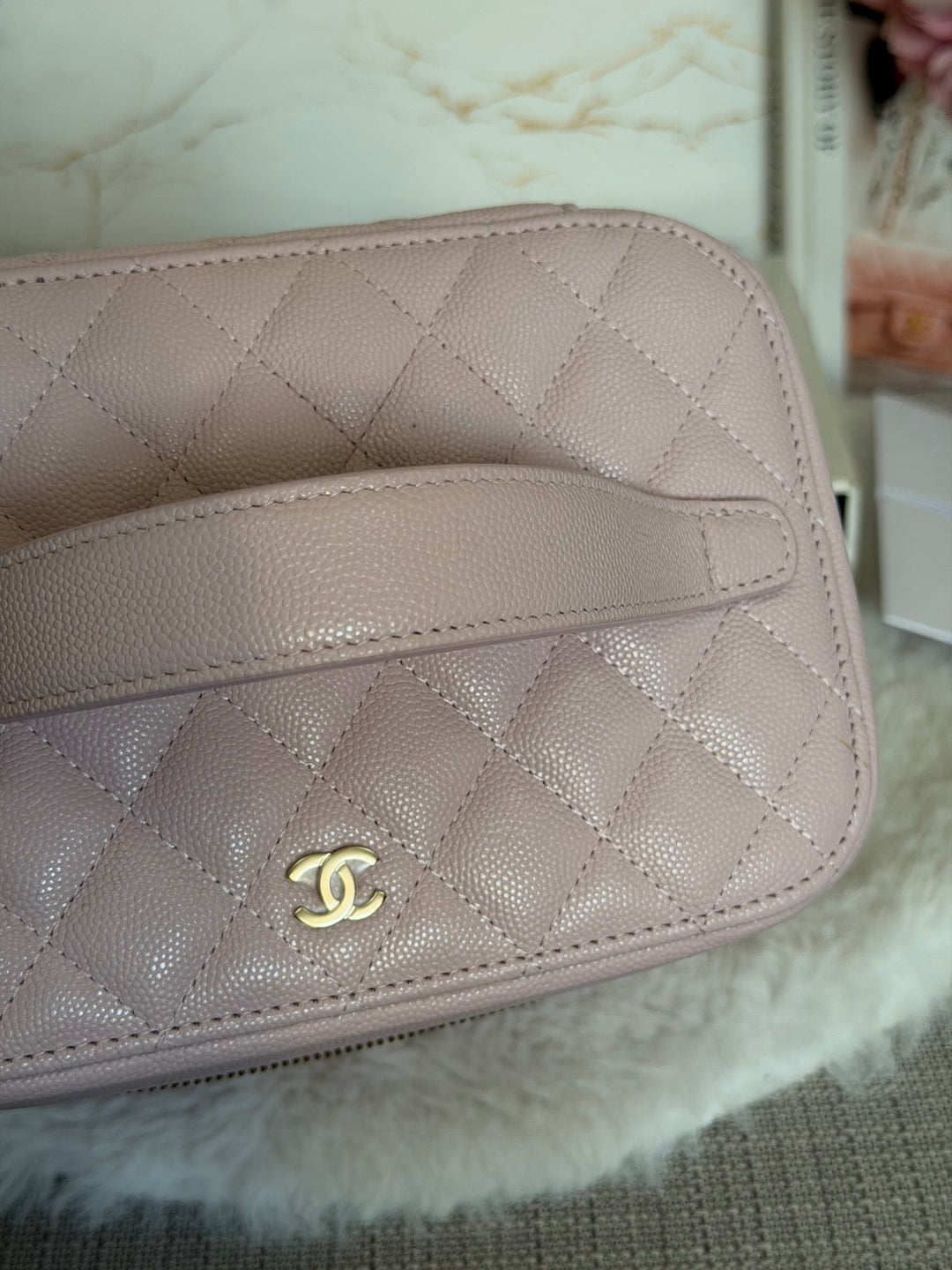 CHANEL series 31 21S Lilac undertone Pink Caviar Vanity Make Up Case 2021