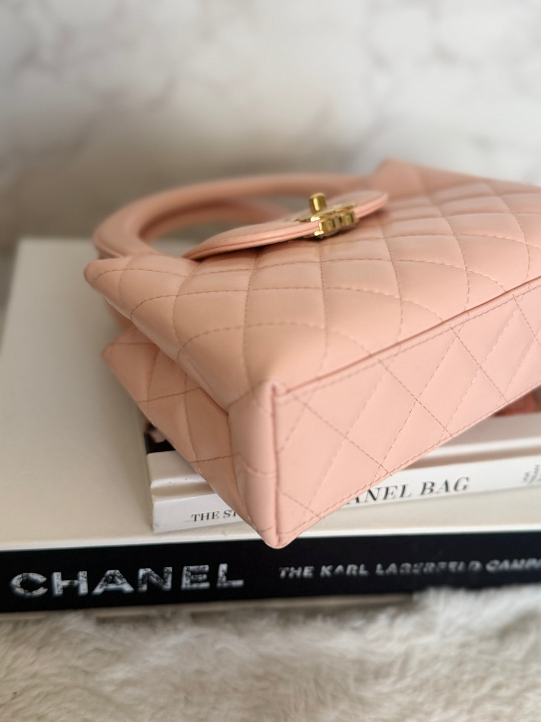 CHANEL 26B Light Pink Calf Skin Kelly Shopping Bag size Small 19 cms 2026