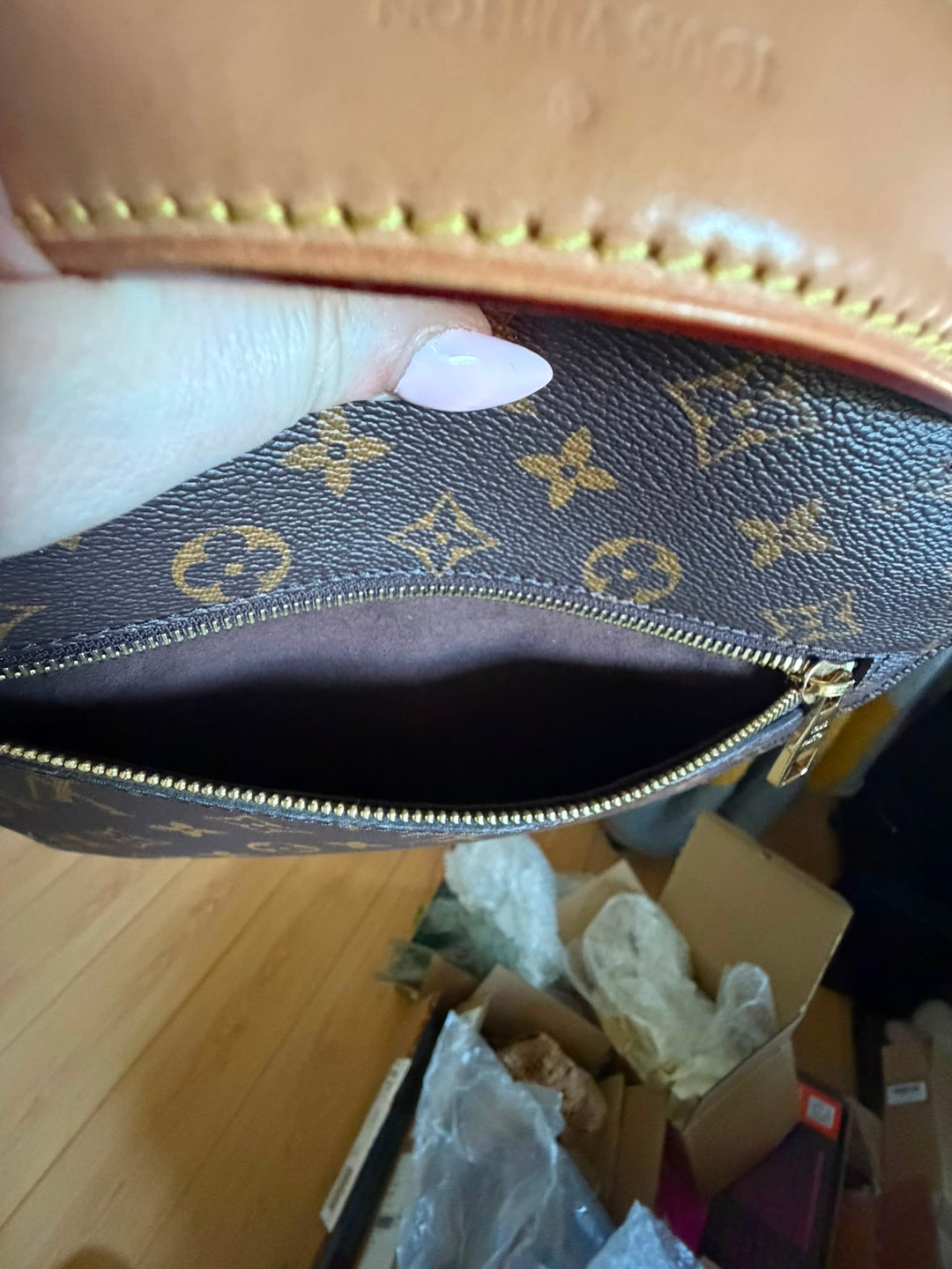 LOUIS VUITTON Pochette Metis Monogram 2024