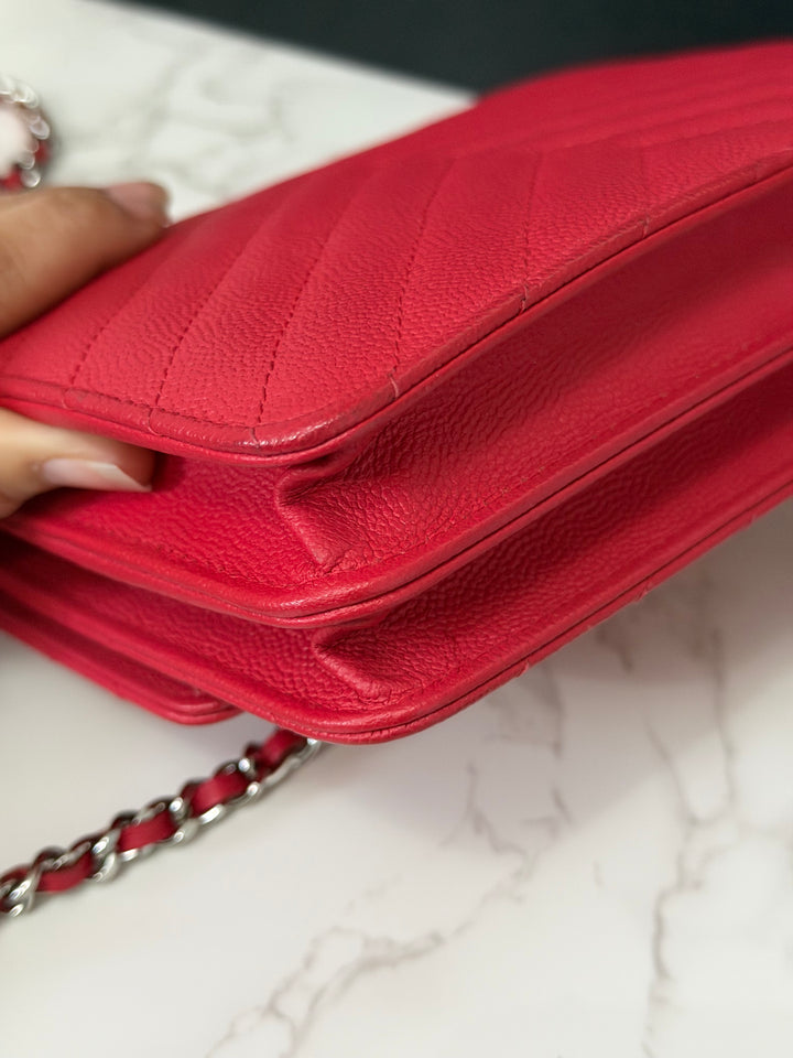 CHANEL series 25 2018 Dark pink chevron caviar SHW Square Wallet On Chain (WOC)