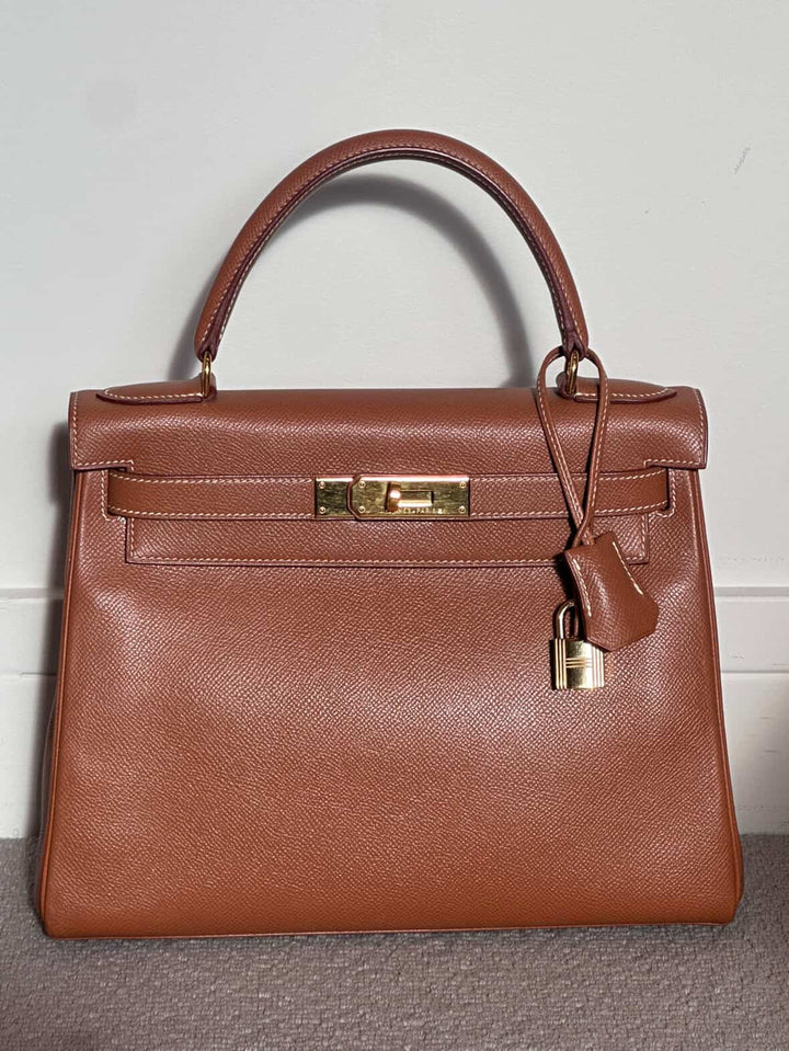 Hermes Gold Retourne Courcheval Leather GHW Vintage Stamp A in Sq (1997) Kelly 28