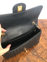 Load image into Gallery viewer, Chanel Series 2 Vintage 24K GHW Vertical Black Caviar Medium Single Flap Shoulder Bag
