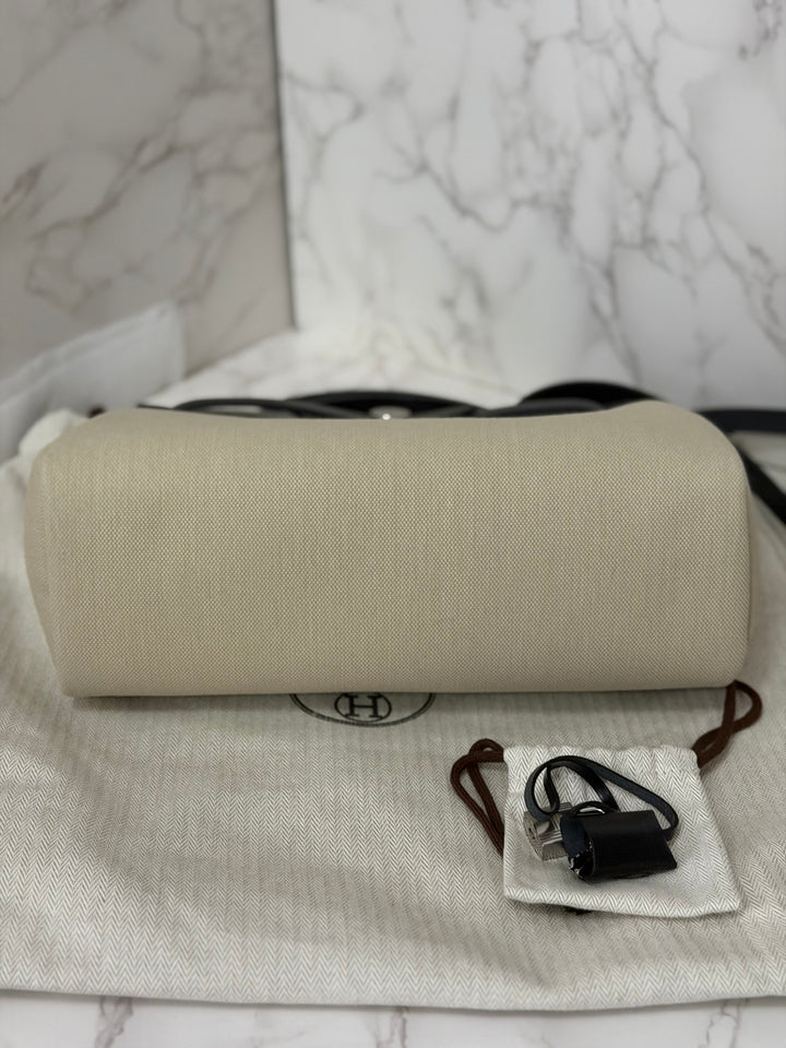 Hermes Herbag Zip 31 Bag in Noir/Beton Palladium Hardware