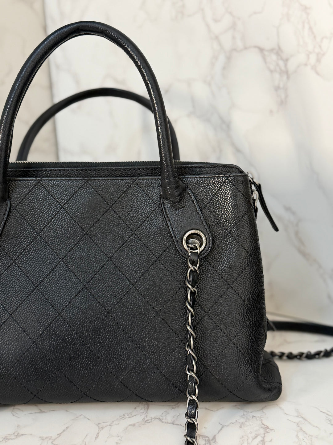 CHANEL series 23 Black Caviar Ruthenium HW Tote Bag with Shoulder Chain strap