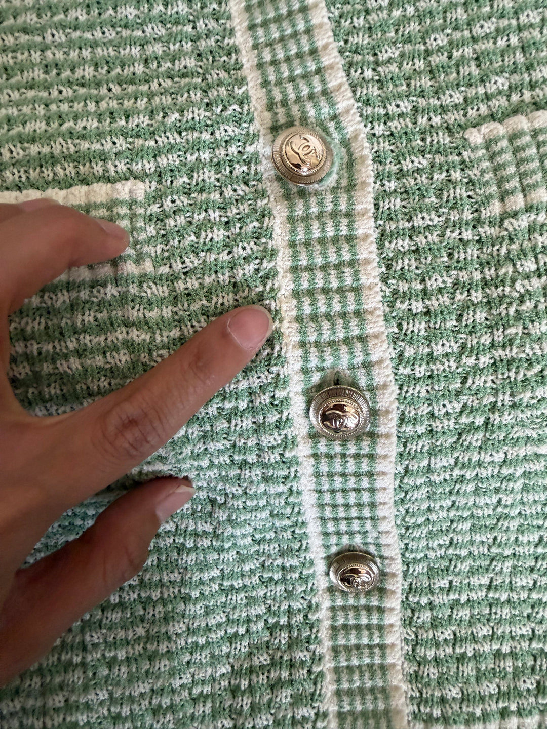 CHANEL 21C Green and White Knitted Cardigan size EU 34 2021