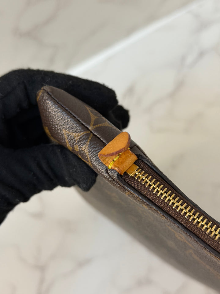 LOUIS VUITTON LV Monogram Canvas Laptop Case fits 13 inches screen