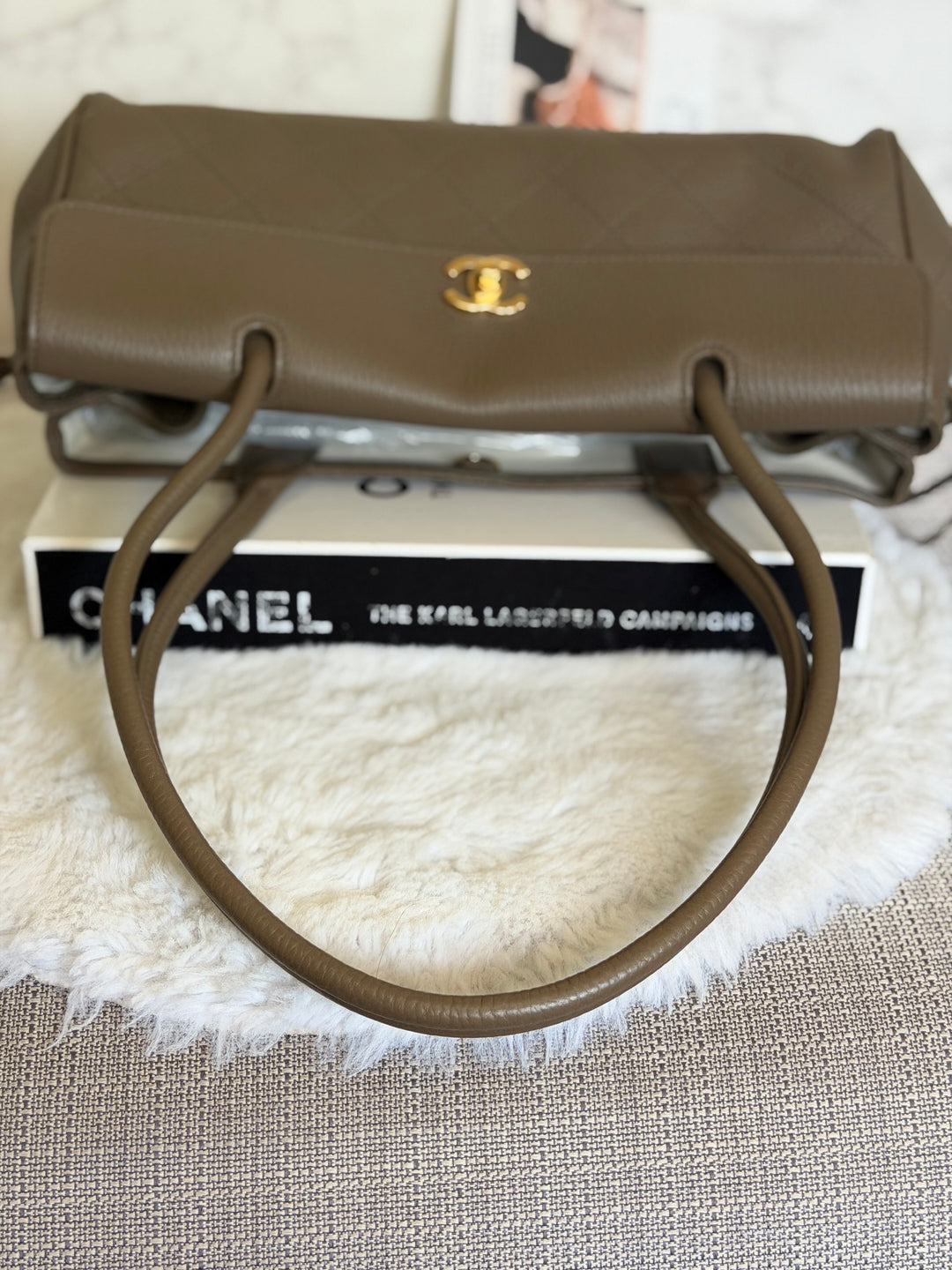 CHANEL Khaki Etoupe Caviar LGHW Urban Essentials East West Shopping Tote Bag size Small Matthieu Blazy 26A 2026
