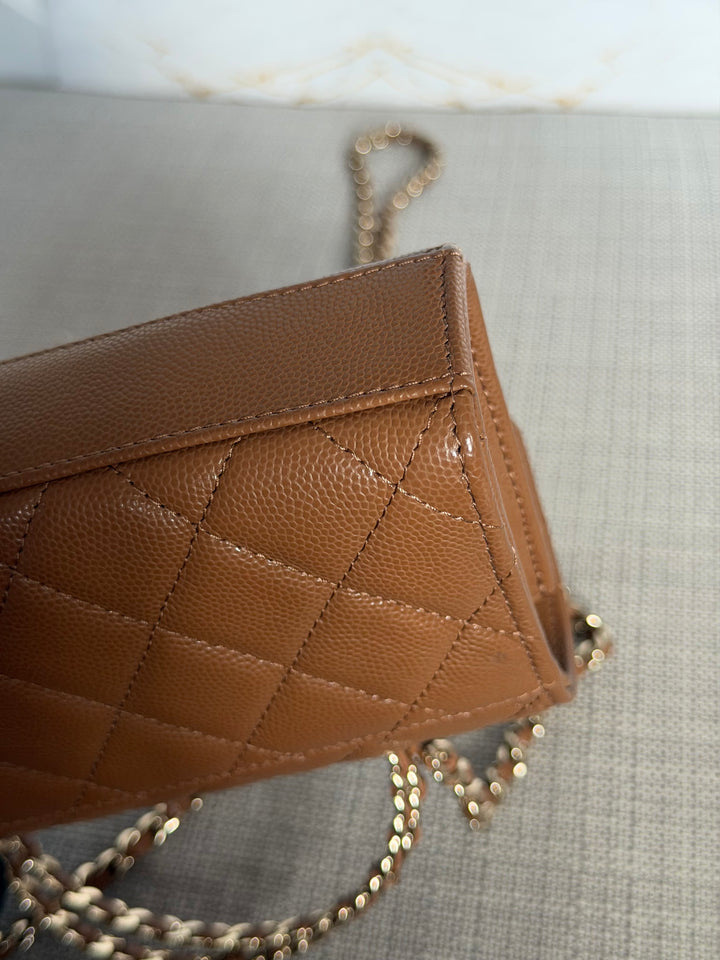 CHANEL 26P Brown Caviar LGHW Top Handle Vanity 2026
