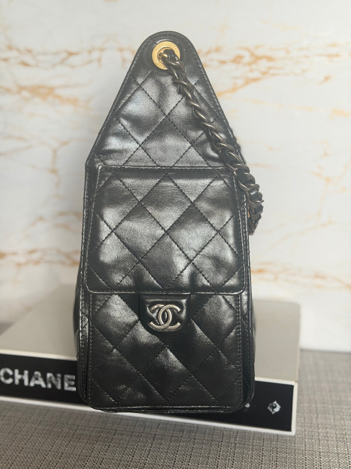 CHANEL Black Shiny Calf Skin Mixed Hardware 25 Hobo Bag size SMALL 2025/2026