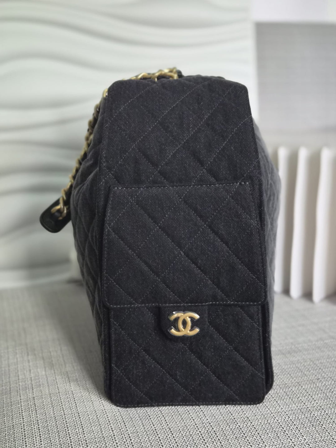 CHANEL Black Denim Medium 25 Hobo Bag with Detachable Pouch Aged GHW