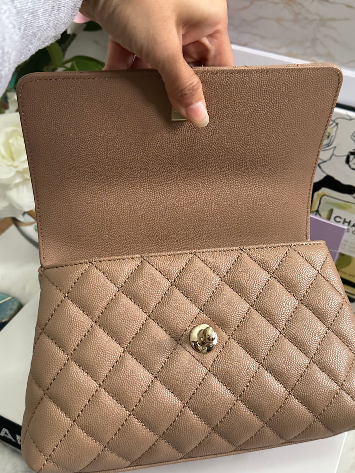Chanel 22K Pre Fall/Winter 2022 Dark Beige Caviar LGHW Coco Handle Size Small with detachable strap