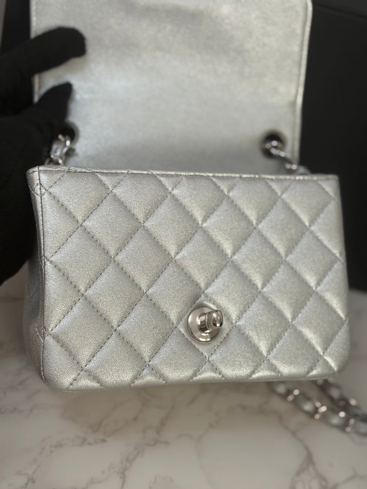 Chanel Series 31 21P Collection Iridescent Silver lambskin SHW Square Mini Flap Bag 2021