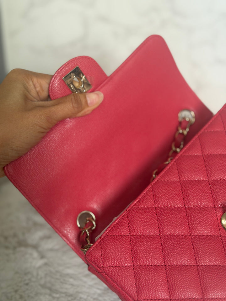 CHANEL 17C series 23 Pink Caviar LGHW Mini Rectangular Flap Bag with edge stitching 2016/2017