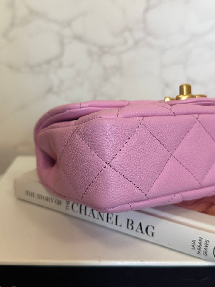 CHANEL 23P Mauve Pink Caviar Heart Adjustable Chain Aged GHW Mini Flap Bag 2023