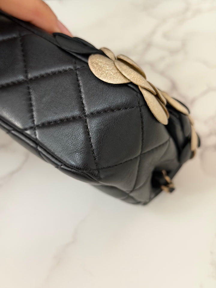 CHANEL series 21 Black Metallic Gold Camellia Flower Lambskin Mini Rectangular Flap Bag with Vintage GHW