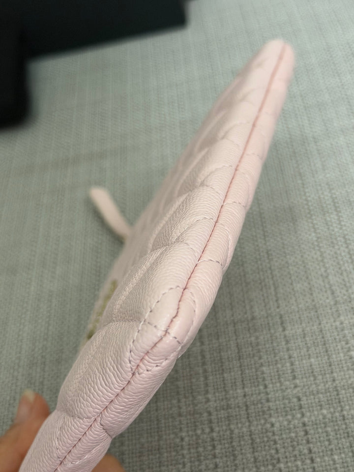 CHANEL series 32 Pink Caviar Crystal CC LGHW Small O Case Pouch