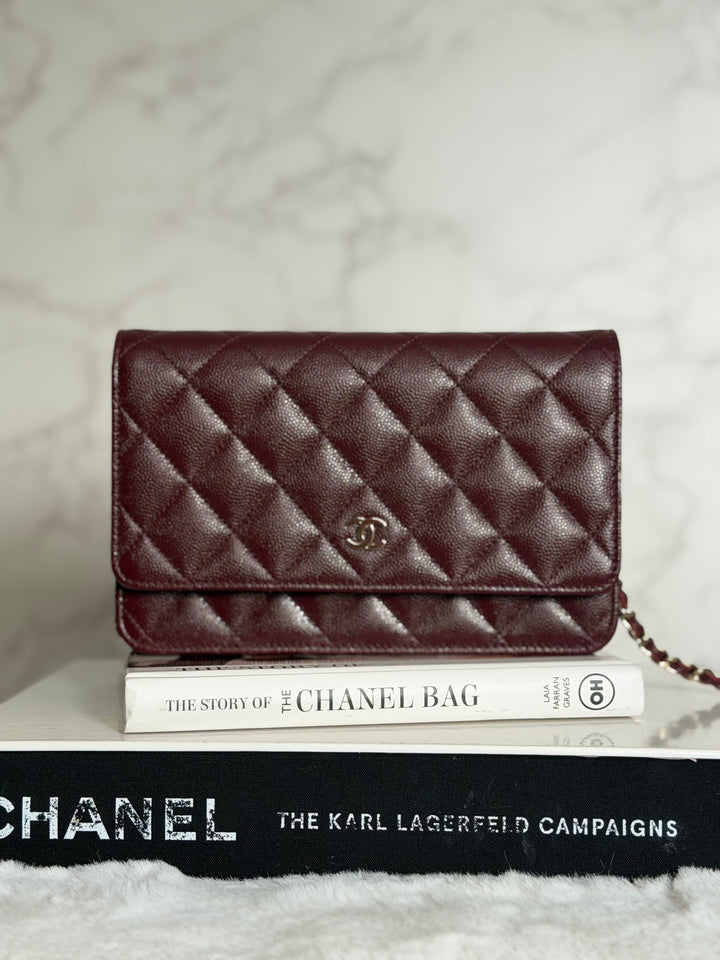 CHANEL 21B Burgundy Caviar LGHW Classic Wallet On Chain (WOC) 2021
