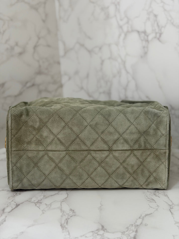 CHANEL 25C 2025 Khaki Suede Aged GHW 25 Hobo Bag size Medium