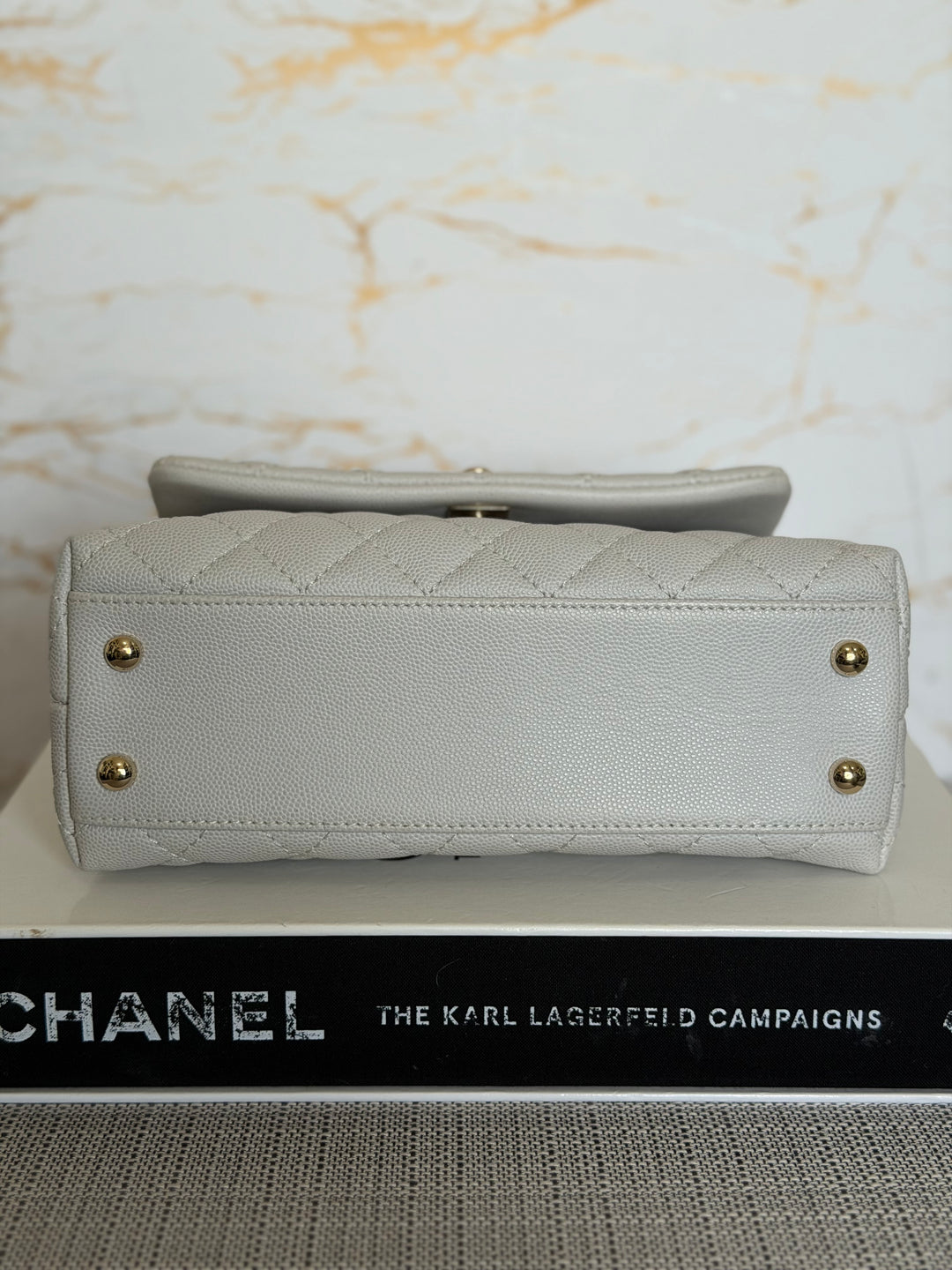 CHANEL series 27 Light Grey Caviar LGHW Coco Handle Size Small with Detachable Shoulder strap 2018
