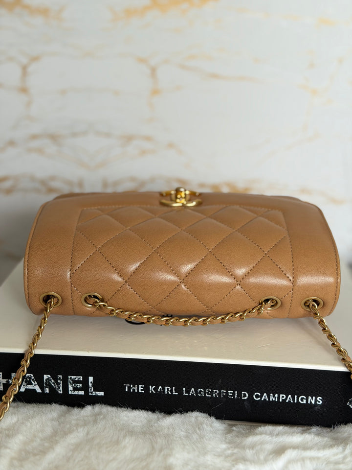 CHANEL series 21 Caramel Brown Lambskin aged GHW Diana Reissue Flap Bag size SMALL 2015